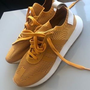 Women’s Adidas Flashback Primeknit “Yellow”